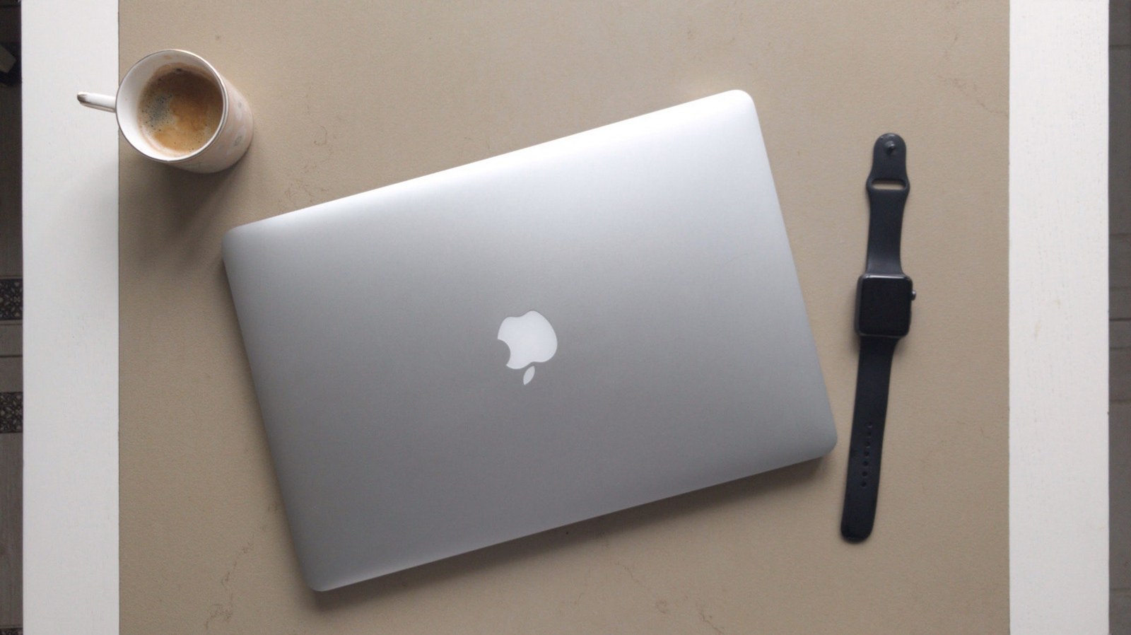 MacBook Air 13'' и Apple Watch